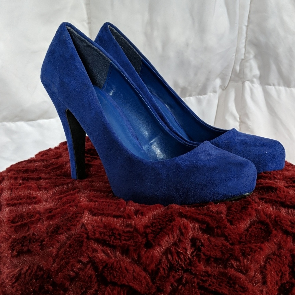 Blue suede shoes